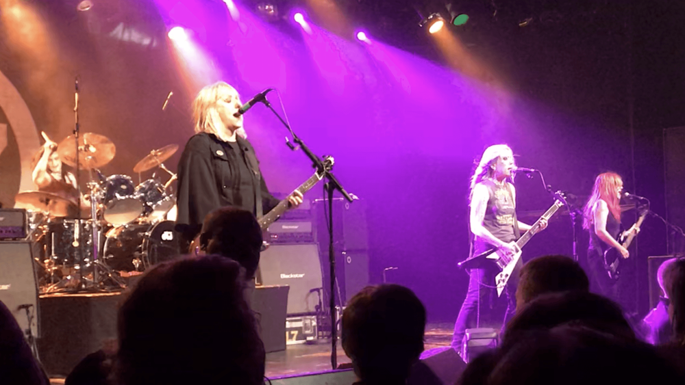 L7 live in Vancouver, 2019