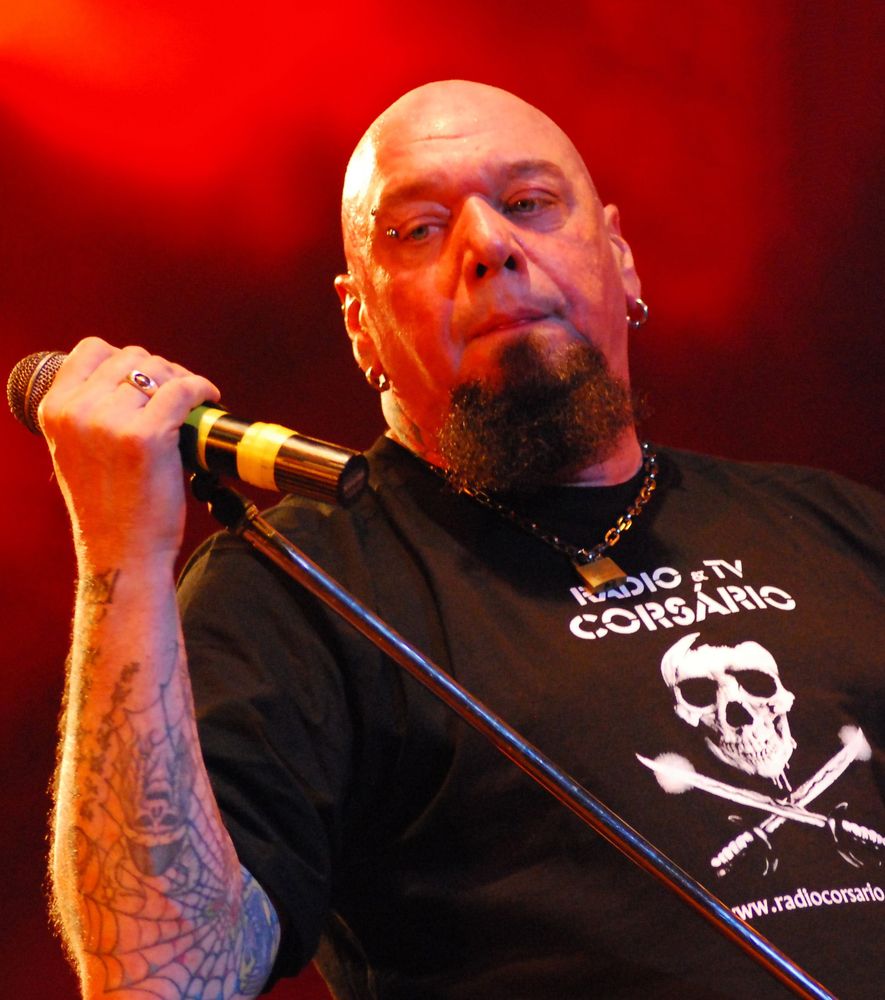 Paul Di'Anno, früher Sänger von Iron Maiden, live auf der Bühne