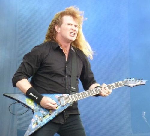 Dave Mustaine von Megadeth live auf der Bühne